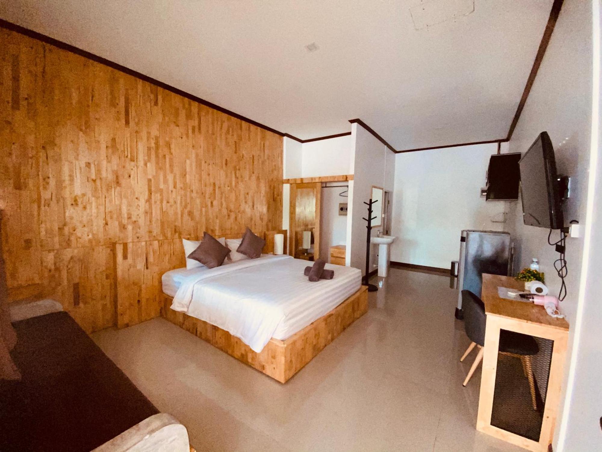 Paradise Land Resort Паттайя Номер фото