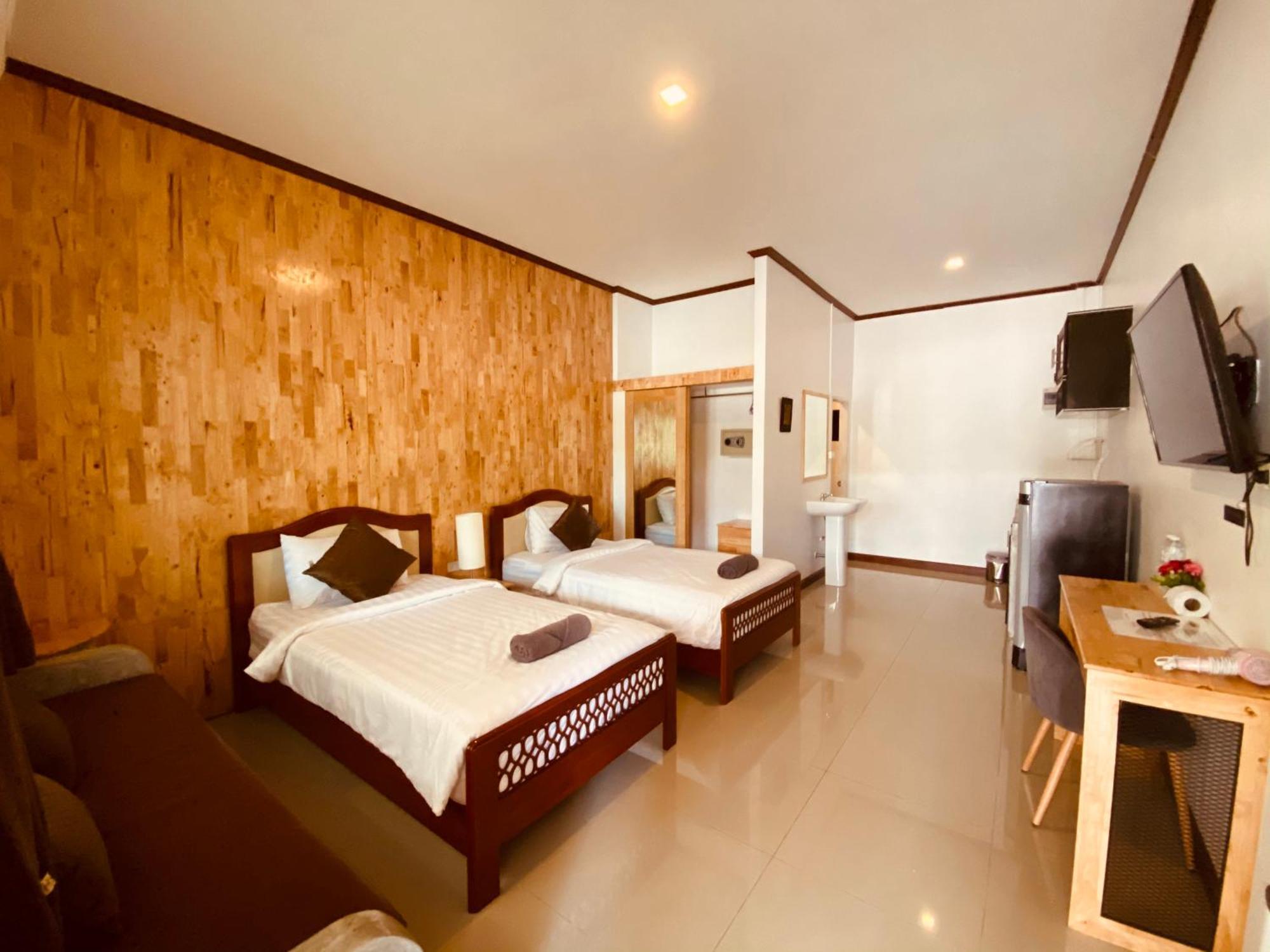 Paradise Land Resort Паттайя Номер фото