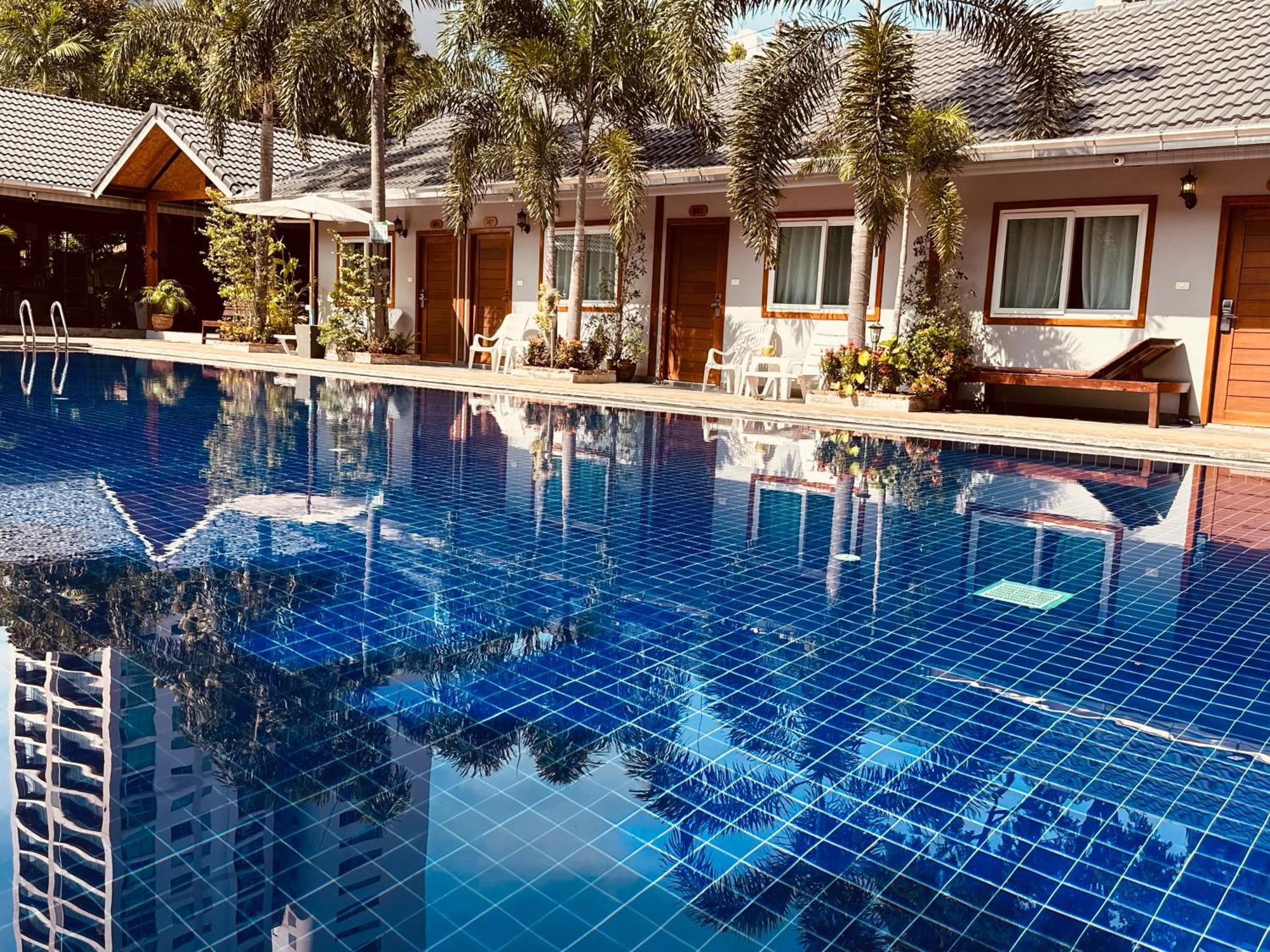 Paradise Land Resort Паттайя Экстерьер фото